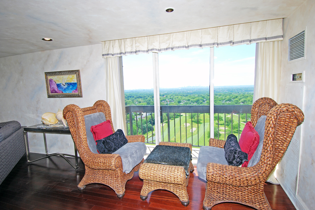 North Shore Towers Apartment