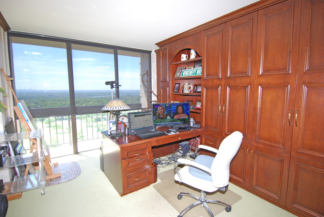 North Shore Towers Apartment