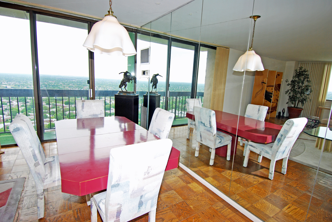 North Shore Towers Apartment