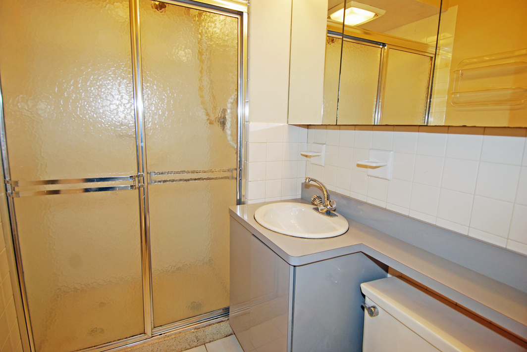 North Shore Towers Apartment