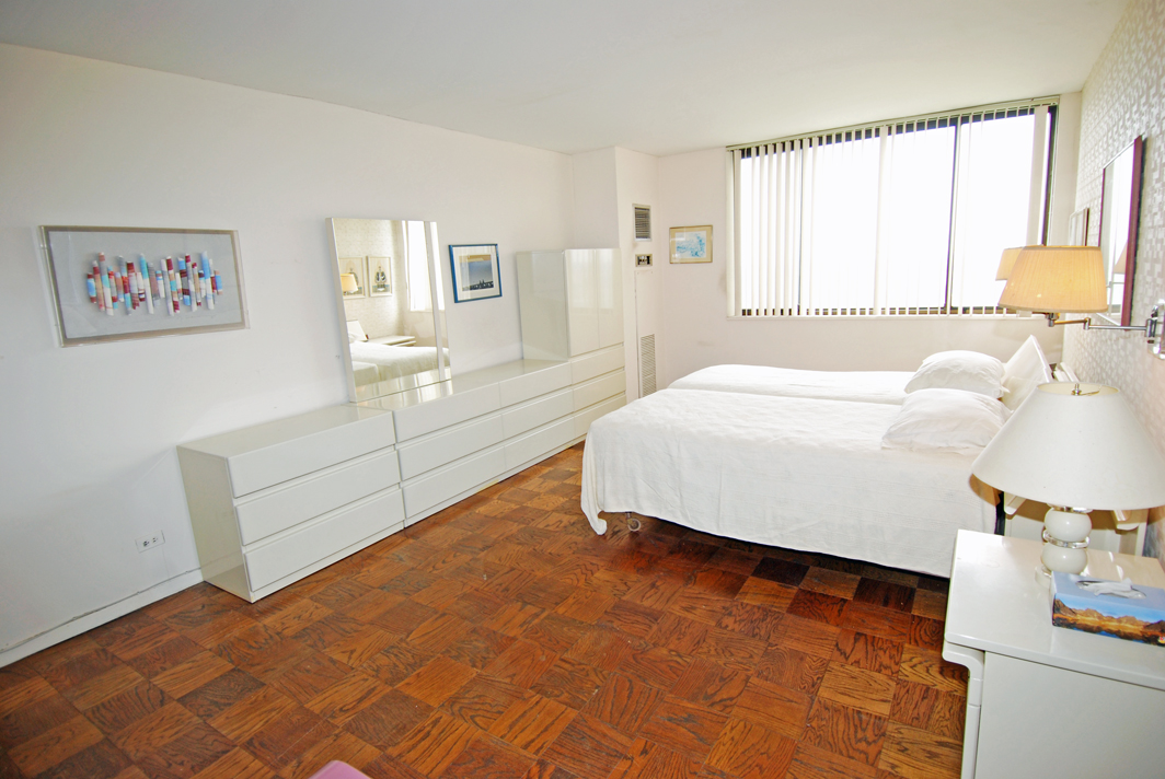 North Shore Towers Apartment