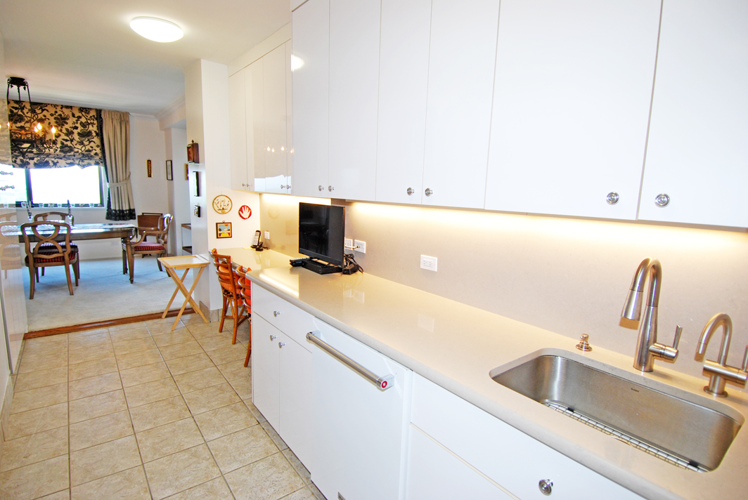 North Shore Towers Apartment