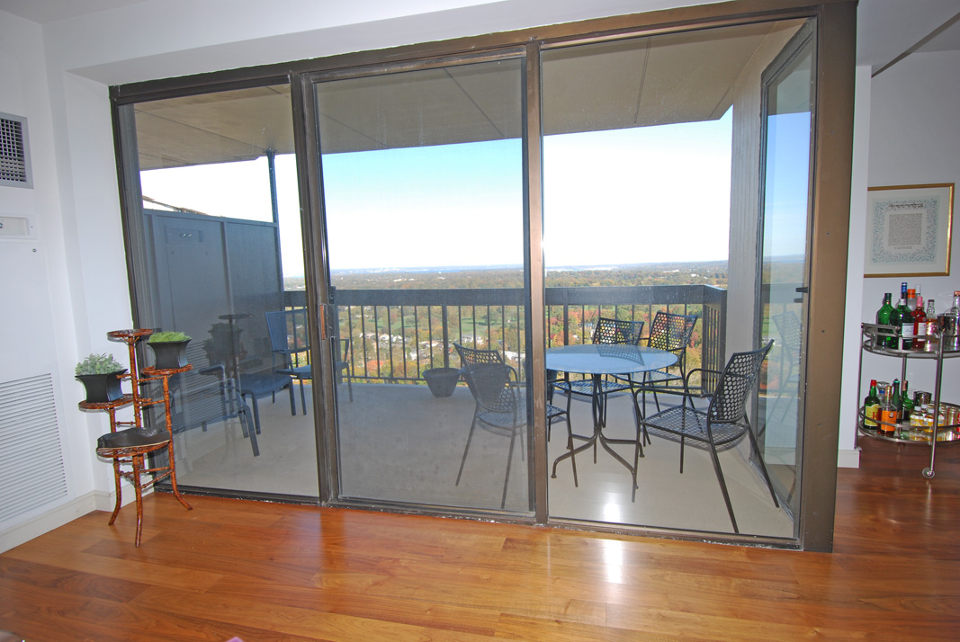 North Shore Towers Apartment