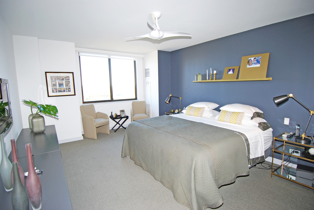 North Shore Towers Apartment