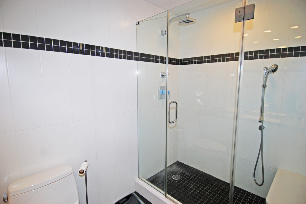 North Shore Towers Apartment