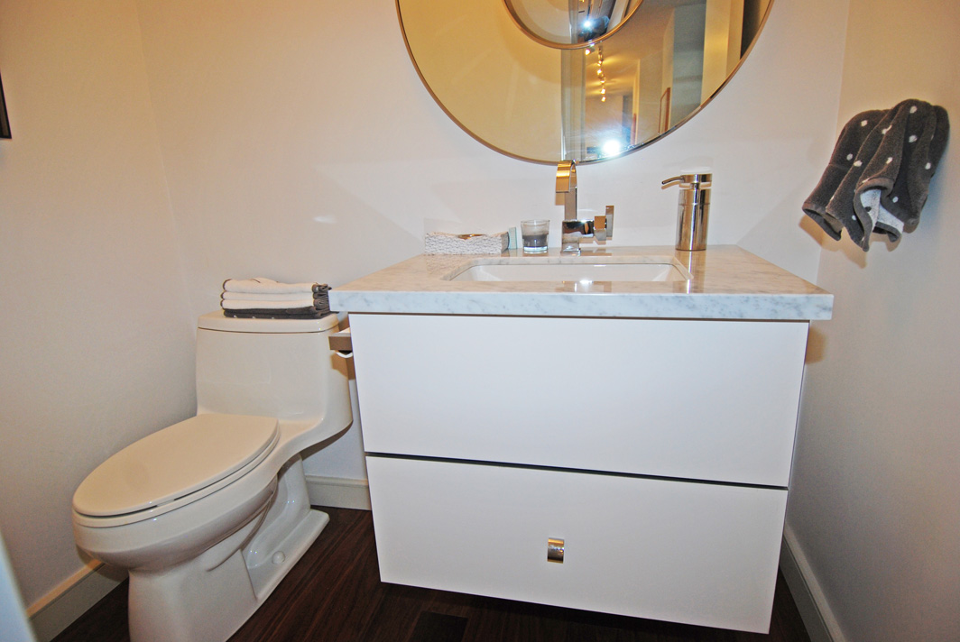 North Shore Towers Apartment