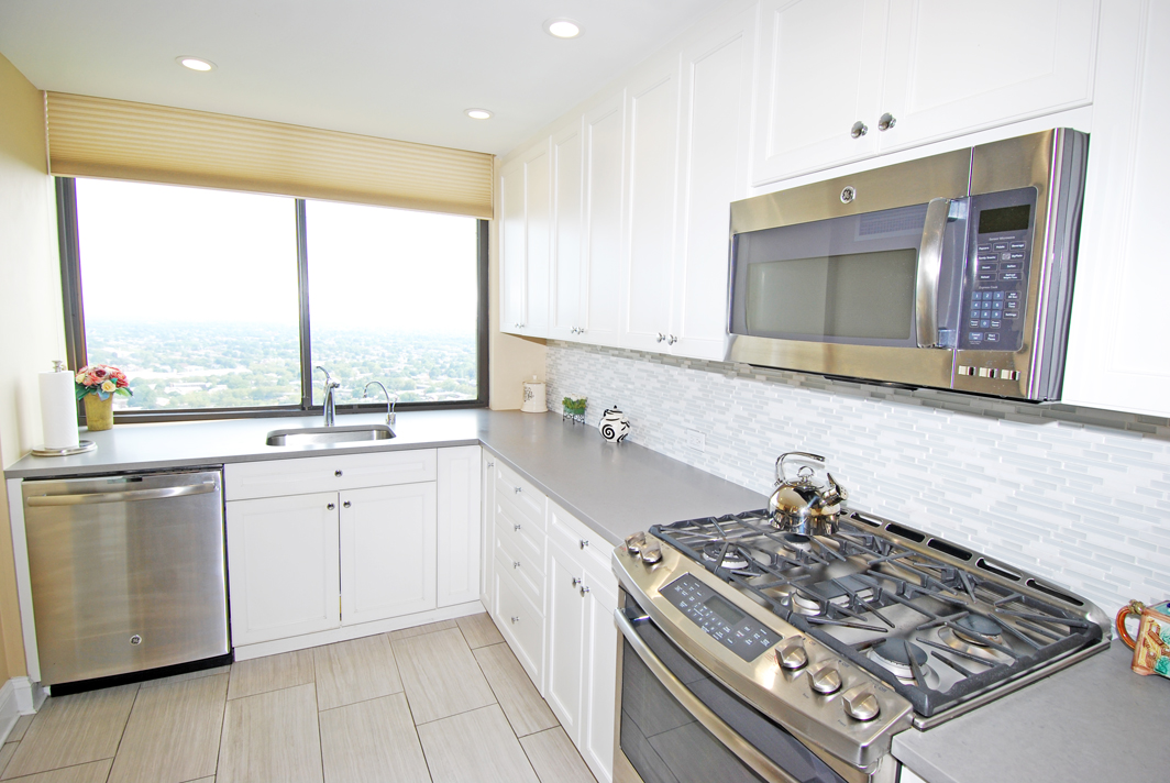 North Shore Towers Apartment