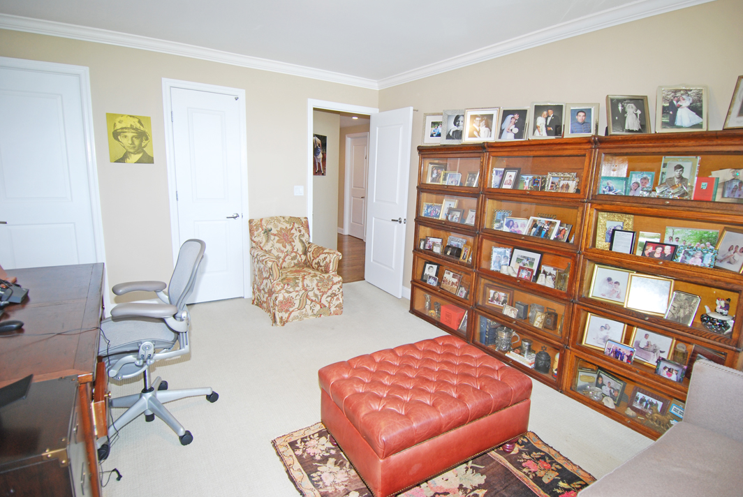 North Shore Towers Apartment