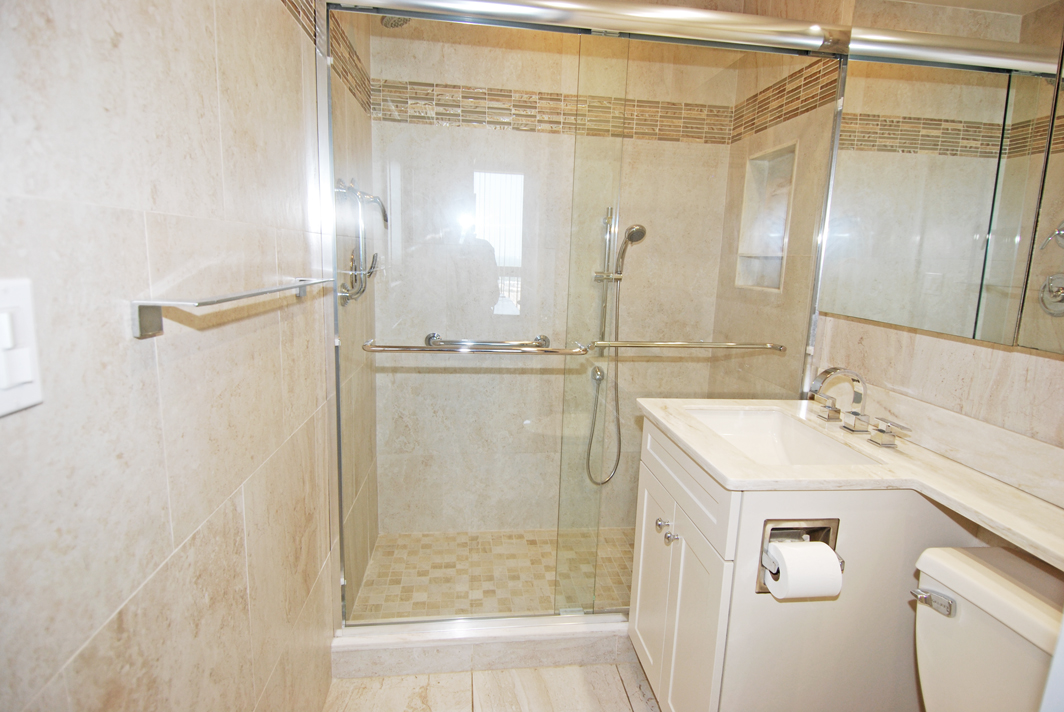 North Shore Towers Apartment