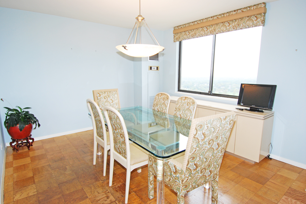 North Shore Towers Apartment