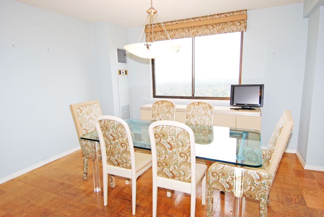 North Shore Towers Apartment