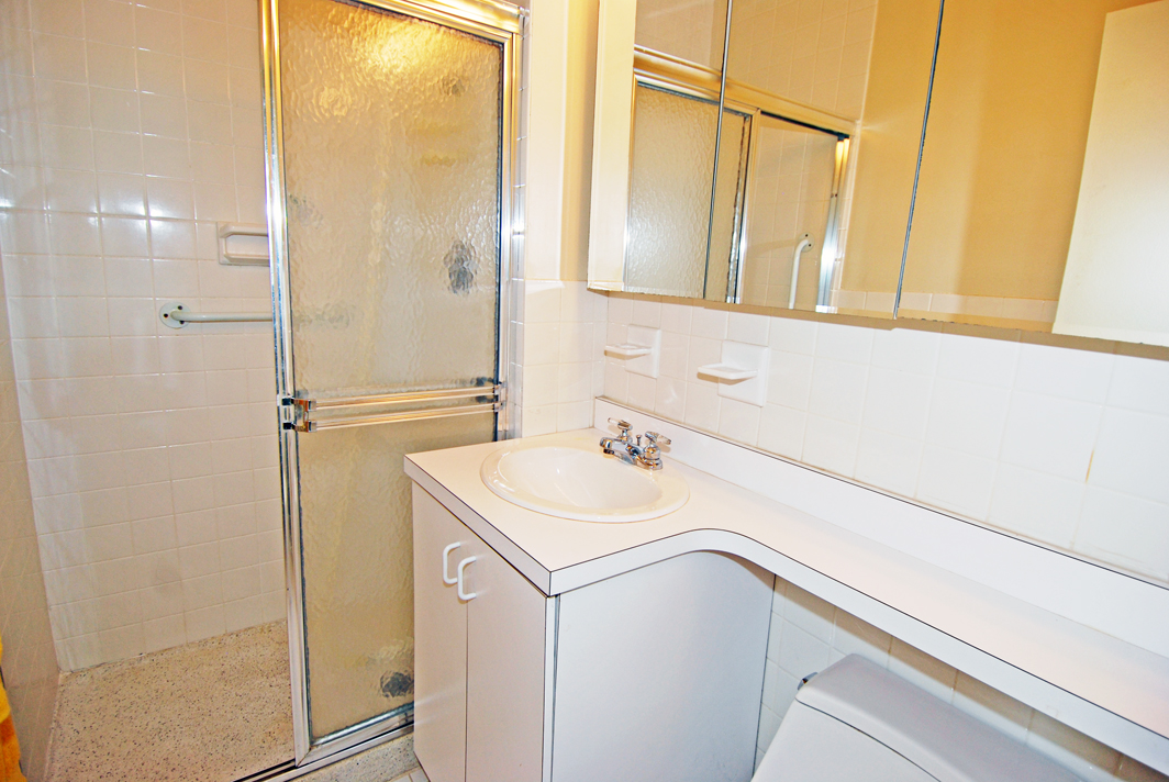 North Shore Towers Apartment