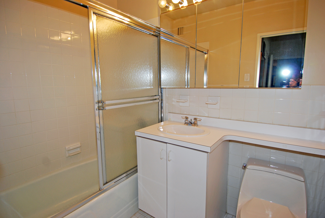 North Shore Towers Apartment