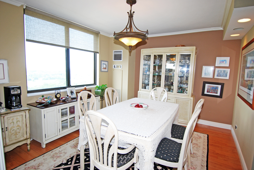 North Shore Towers Apartment