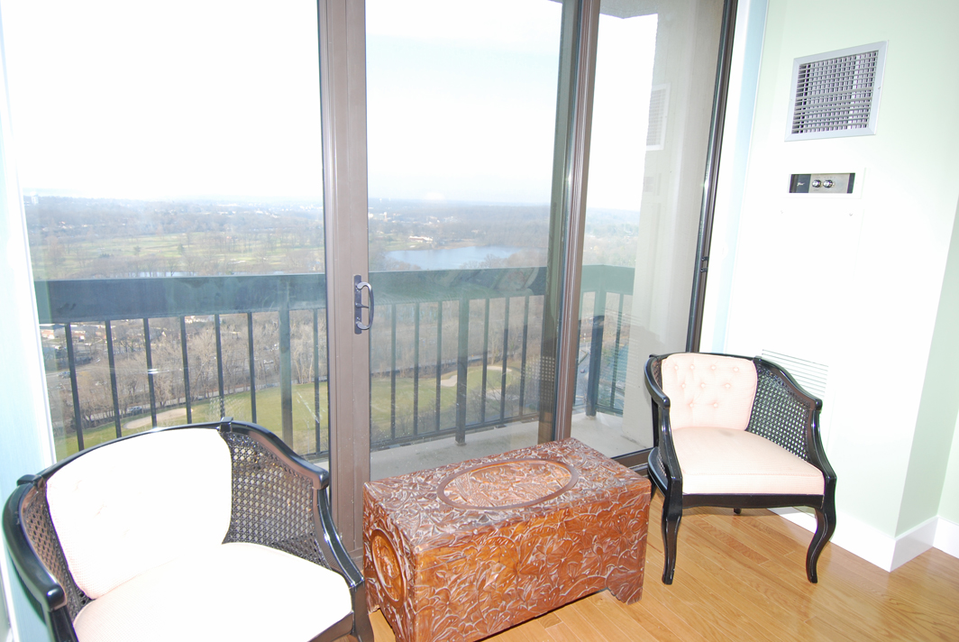 North Shore Towers Apt.