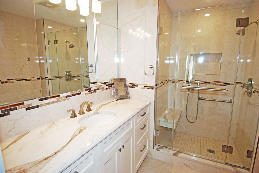 North Shore Towers Apt.