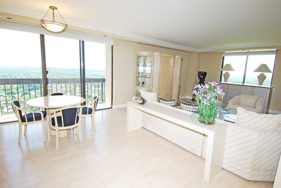 North Shore Towers Apartment