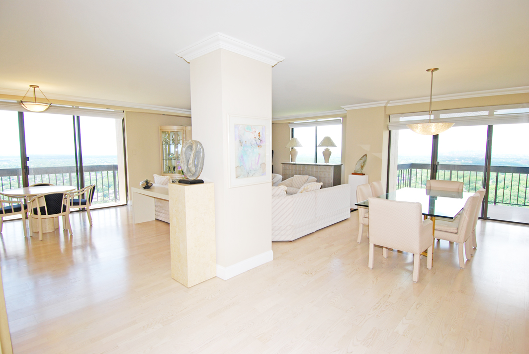 North Shore Towers Apartment