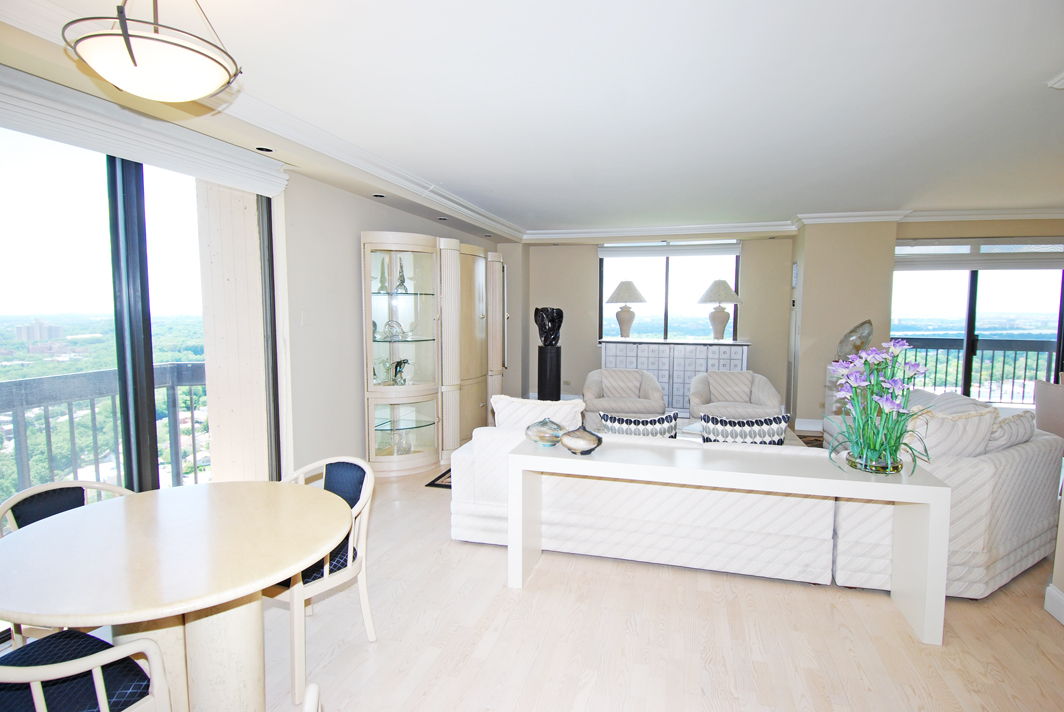 North Shore Towers Apartment