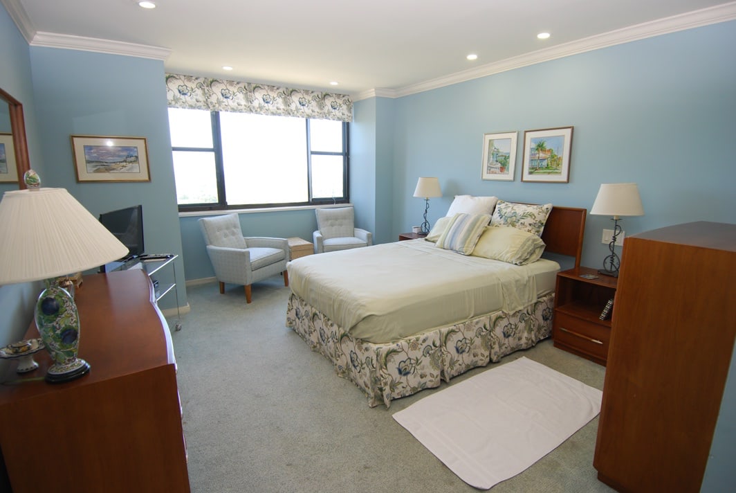 North Shore Towers Apt.