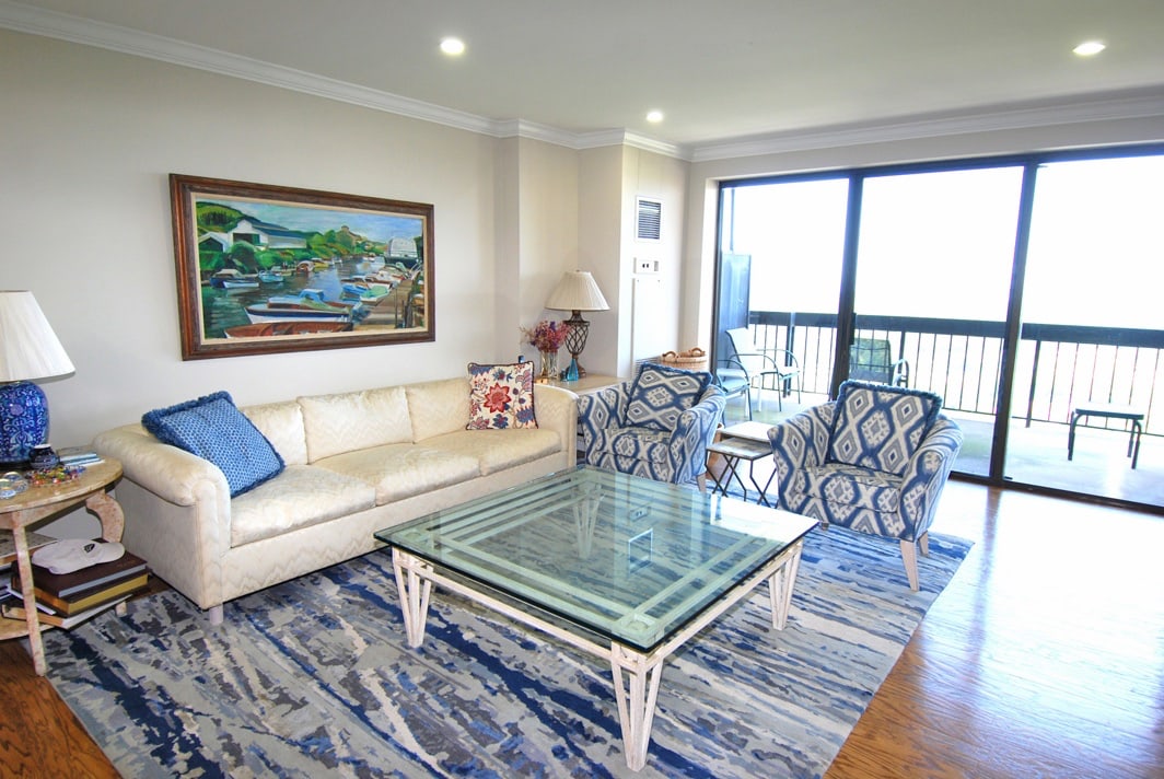 North Shore Towers Apt.