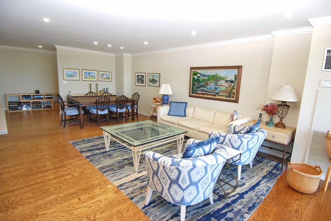 North Shore Towers Apt.