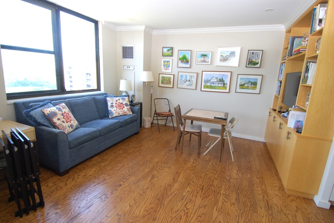 North Shore Towers Apt.