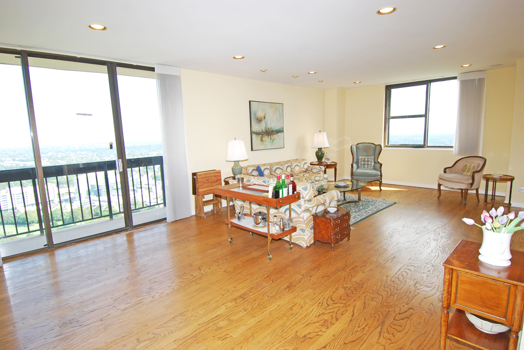 North Shore Towers Apartment