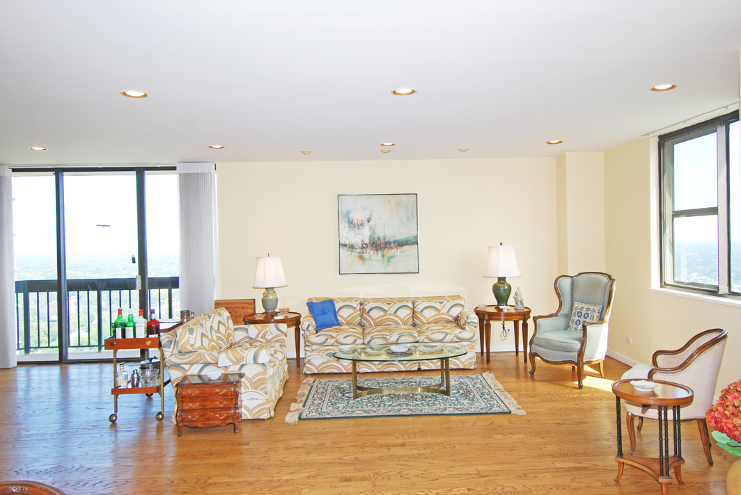 North Shore Towers Apartment