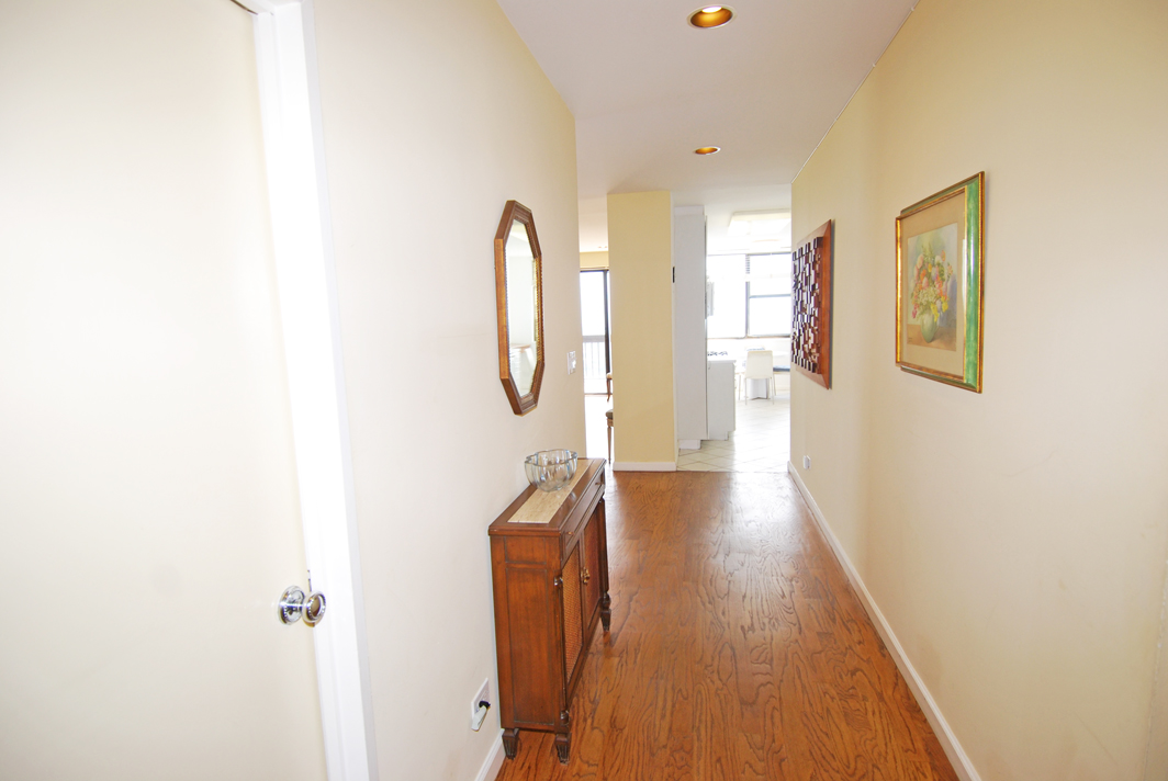 North Shore Towers Apartment