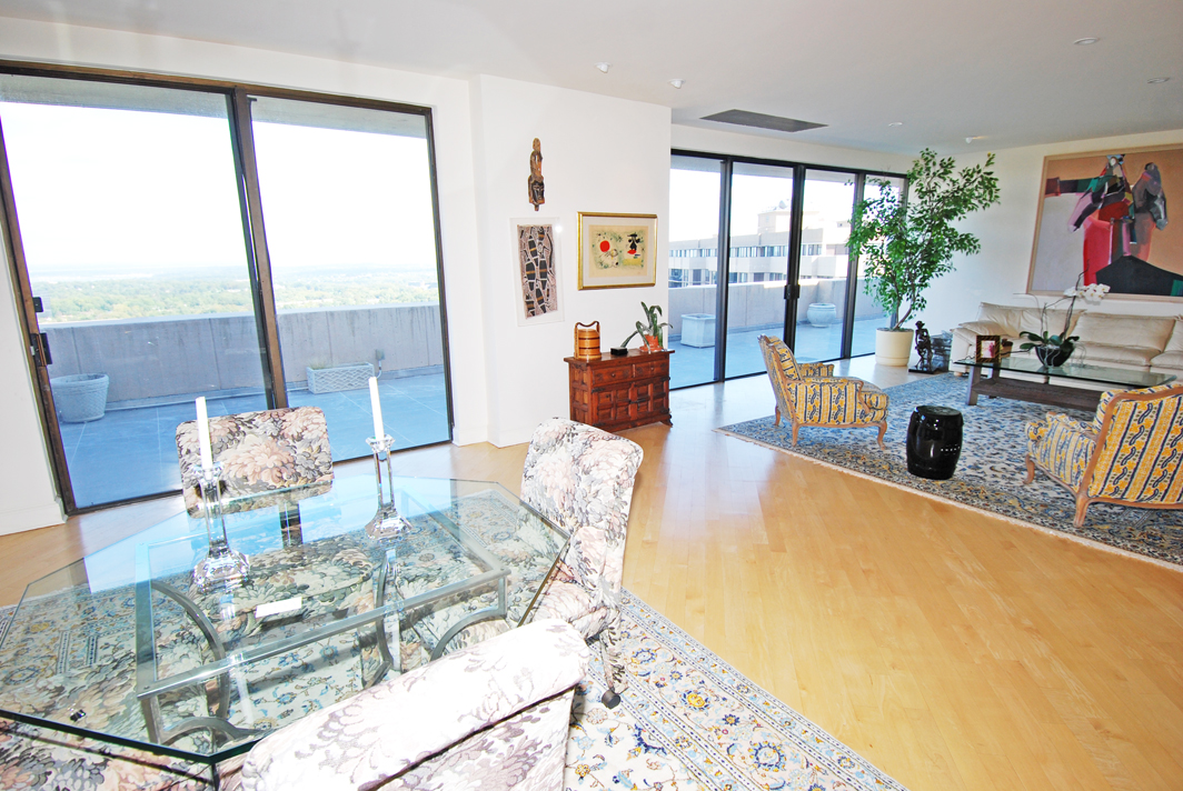 North Shore Towers Penthouse