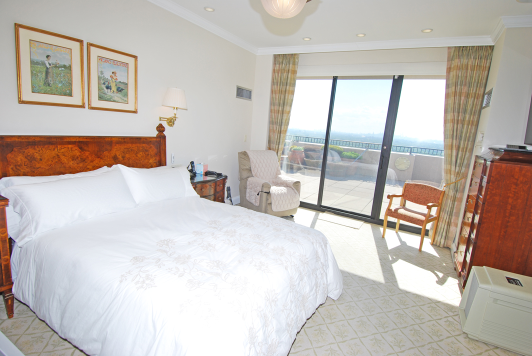 North Shore Towers Penthouse