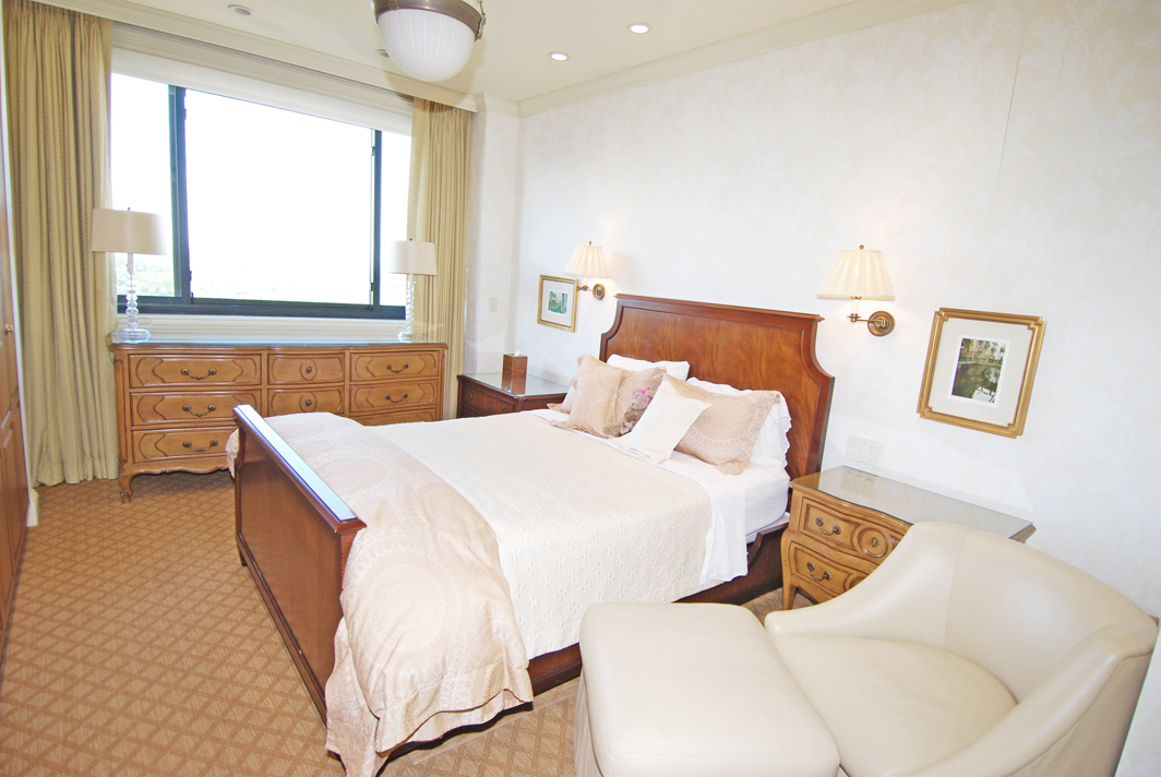 North Shore Towers Penthouse