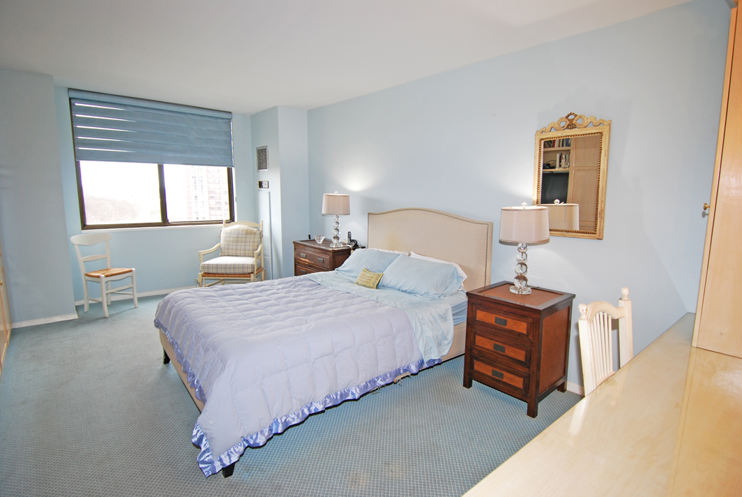 North Shore Towers Apartment