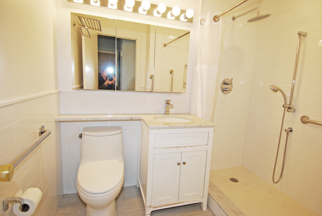 North Shore Towers Apartment