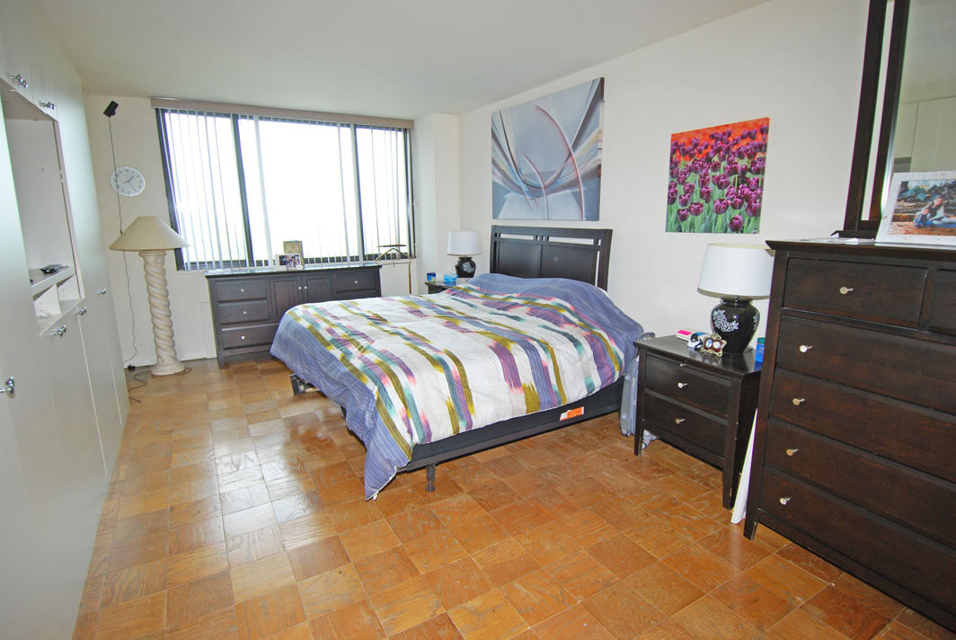 North Shore Towers Apt.