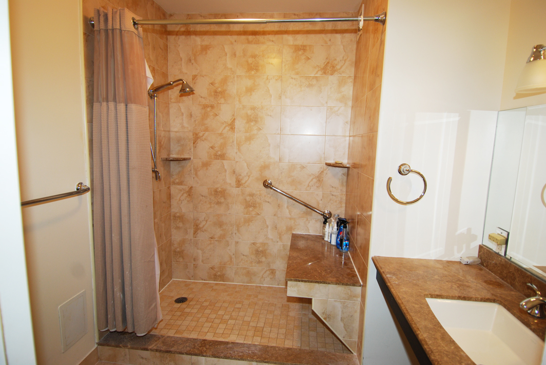 North Shore Towers Apt.