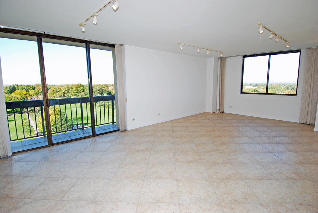 North Shore Towers 2 bedroom Apartment