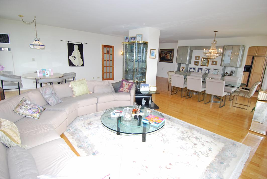 North Shore Towers 3 Bedroom Apartment