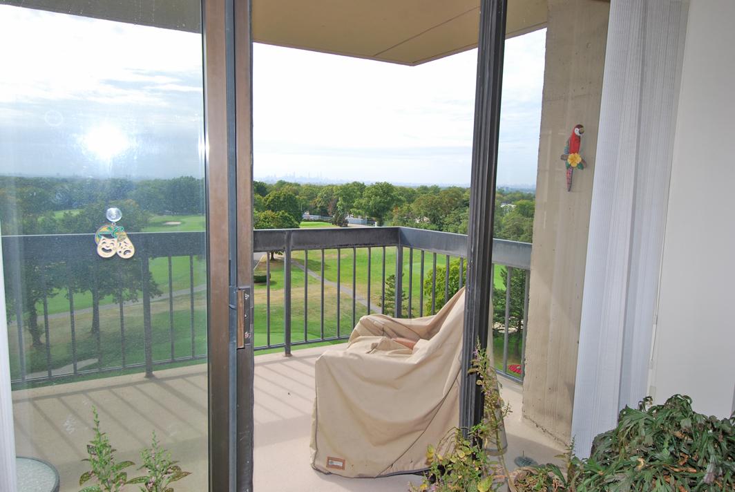 North Shore Towers 3 Bedroom Apartment