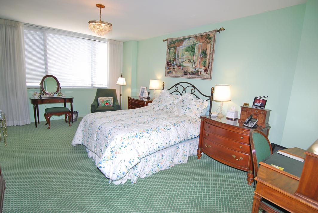 North Shore Towers 3 Bedroom Apartment