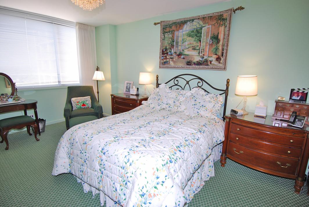 North Shore Towers 3 Bedroom Apartment