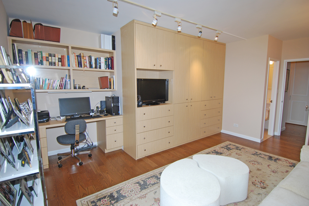 North Shore Towers Apartment