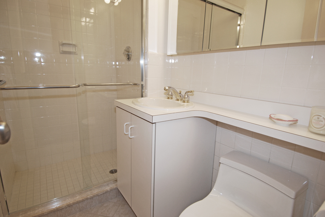 North Shore Towers Apartment