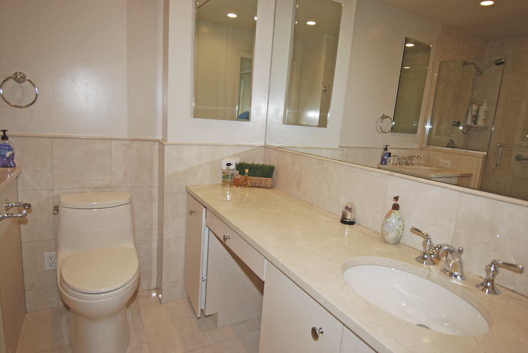 North Shore Towers Apartment