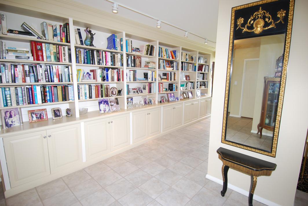 North Shore Towers Apt.