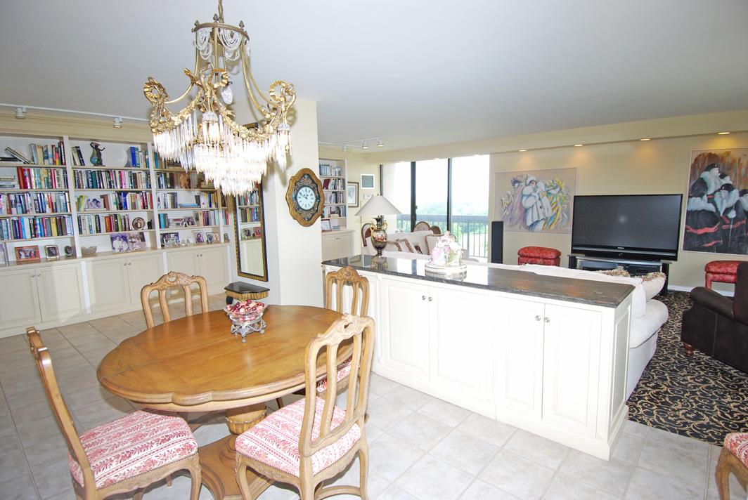 North Shore Towers Apt.