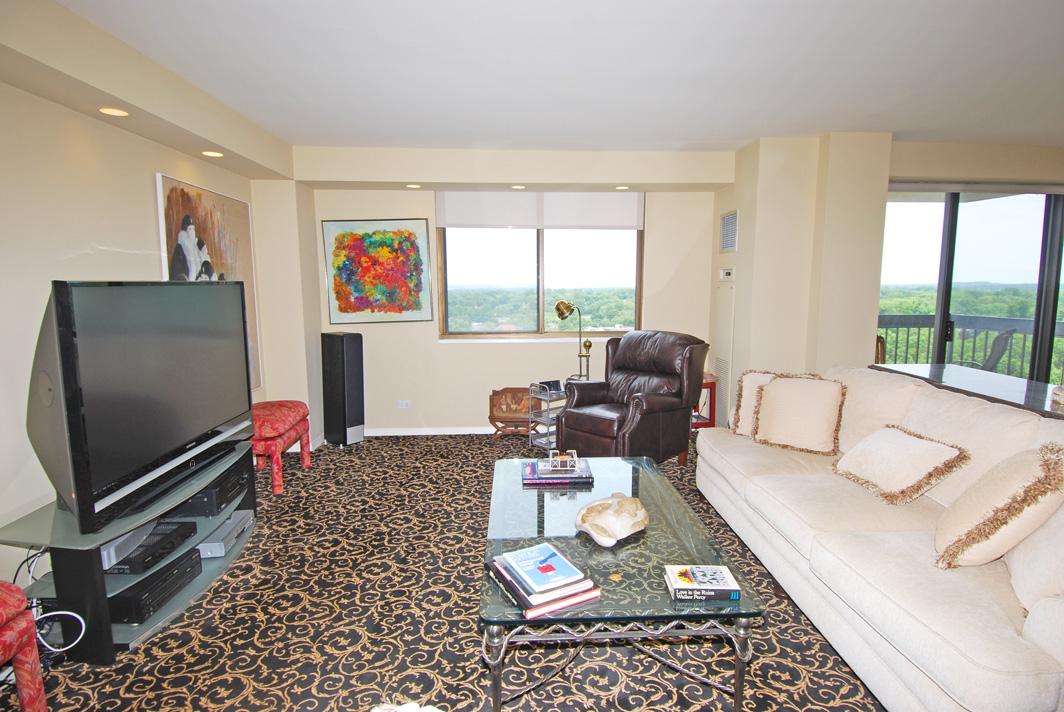 North Shore Towers Apt.