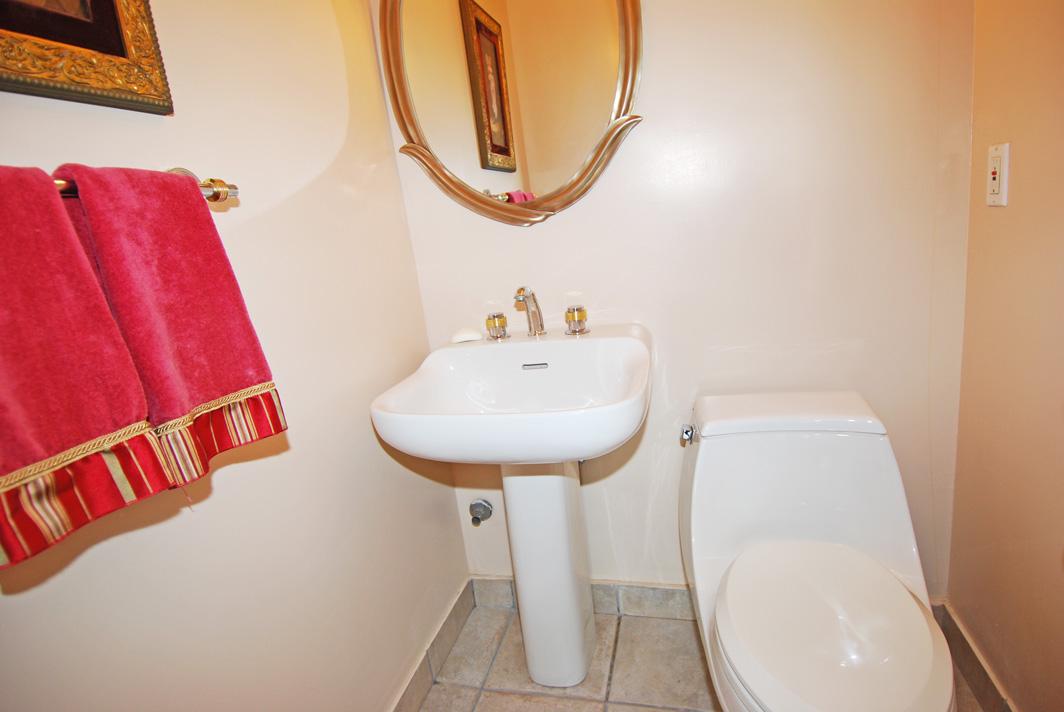 North Shore Towers Apt.