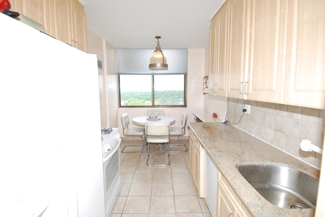 North Shore Towers Apt.